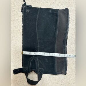 Ariat suede chaps MT